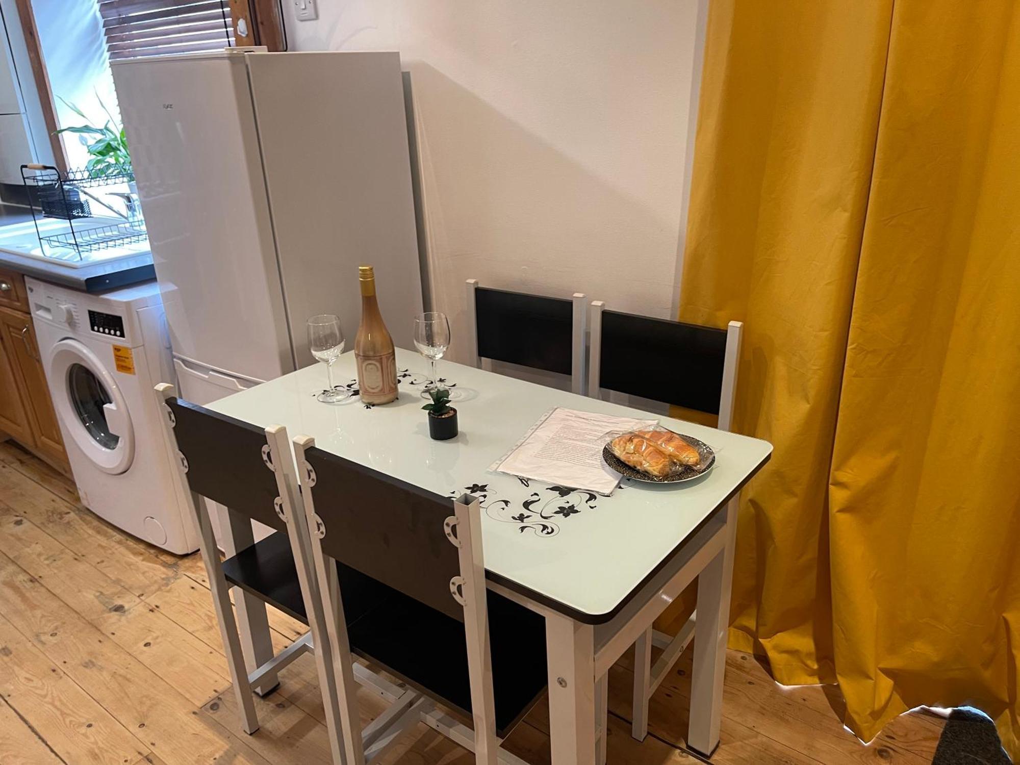 A Lovely One Bed Flat In North Finchley Εξωτερικό φωτογραφία